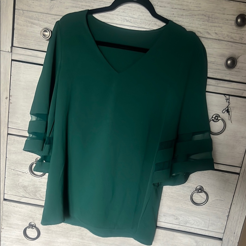 Elegant Green V-Neck Women's Top